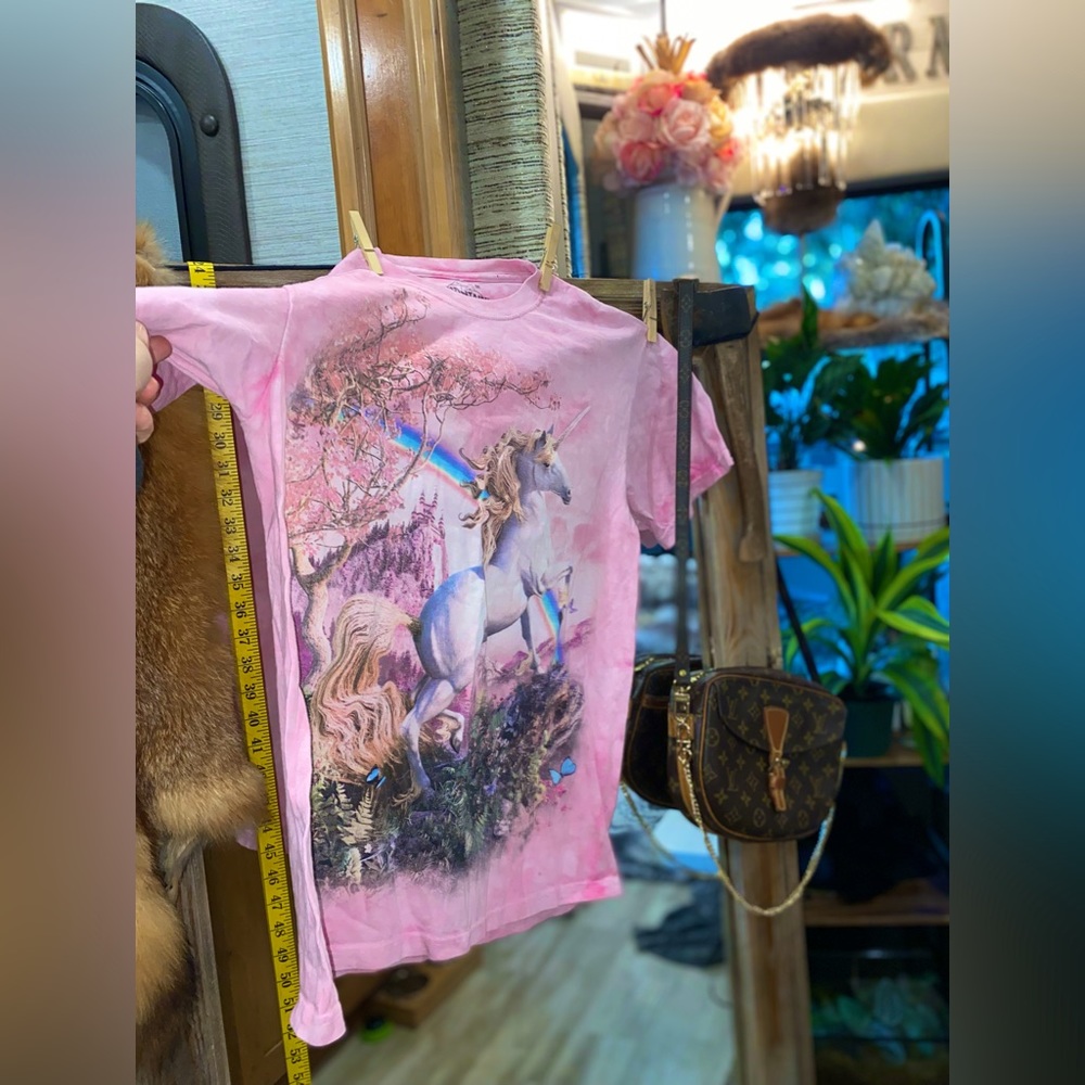 Unisex The Mountain bubblegum pink Rainbow Unicorn cotton t-shirt
